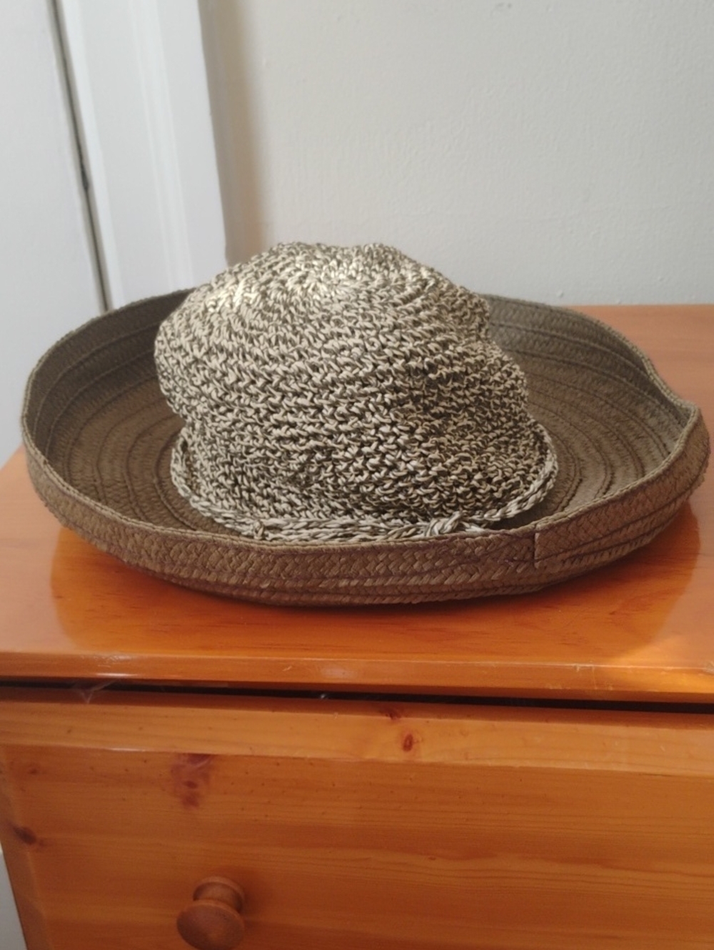 Rock & Republic Crochet Sun Hat in Olive and Tan